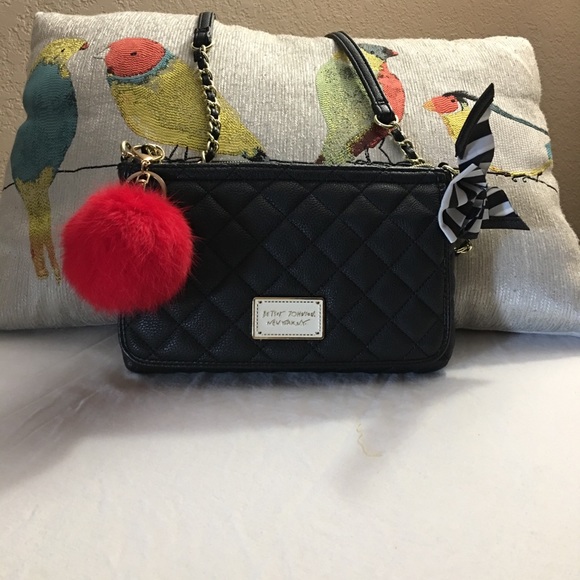 Betsey Johnson Handbags - Betsey Johnson cross body purse